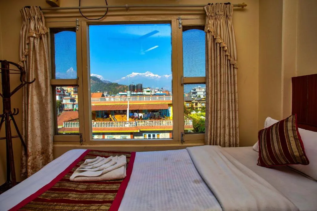 Hotel Grand Holiday 4