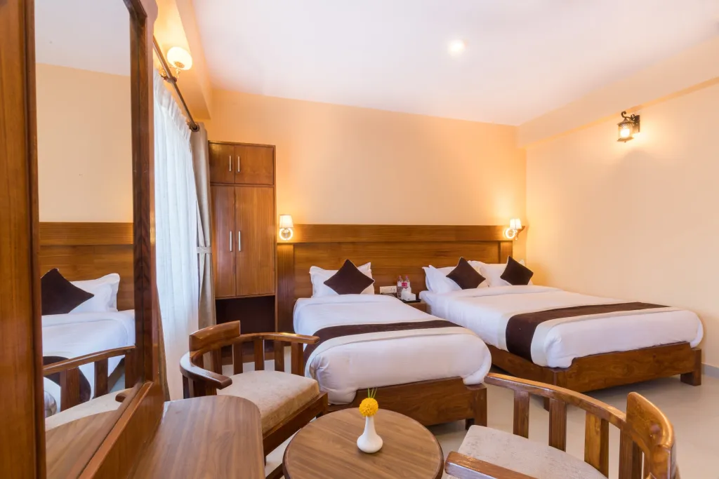 Hotel Lakeshore 2