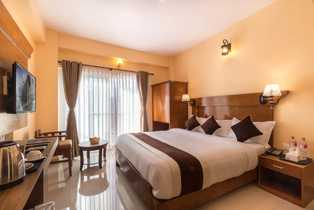 Hotel Lakeshore